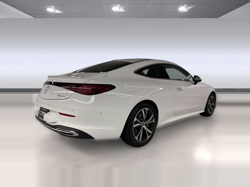 Certified 2026 Mercedes-Benz CLE 300 4MATIC Coupe image 9