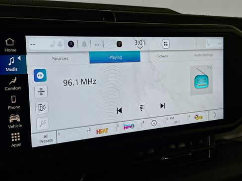 Used 2025 Jeep Wrangler Sahara image 21