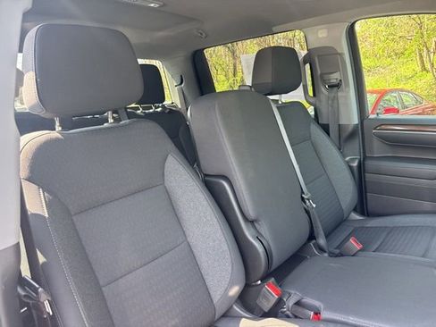 Used 2024 Chevrolet Silverado 1500 LT image 12