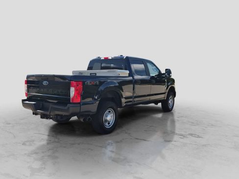 Used 2022 Ford F350 XL w/ Power Equipment Group AWD/4WD image 8