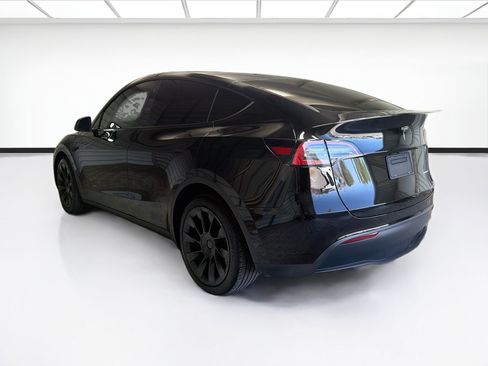 Used 2023 Tesla Model Y Long Range AWD/4WD image 6