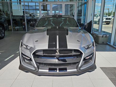 Used 2020 Ford Mustang Shelby GT500 w/ Carbon Fiber Track Pack RWD image 8