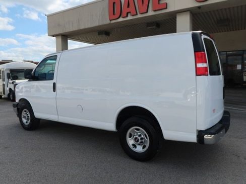 Used 2021 GMC Savana 2500 w/ Driver Convenience Package RWD image 6
