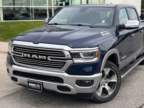 Used 2019 RAM 1500 Laramie AWD/4WD image 2