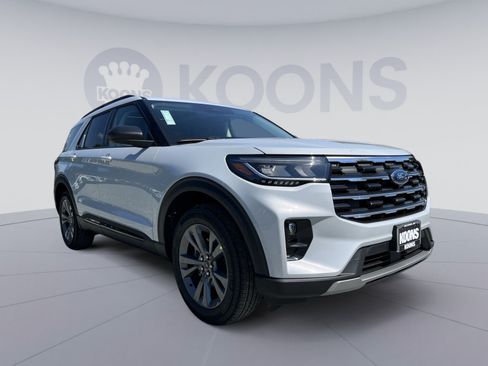 New 2026 Ford Explorer Active w/ Active Comfort Package AWD/4WD image 10