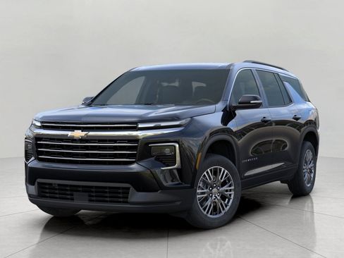 New 2026 Chevrolet Traverse LT w/ Driver Confidence Package AWD/4WD image 6