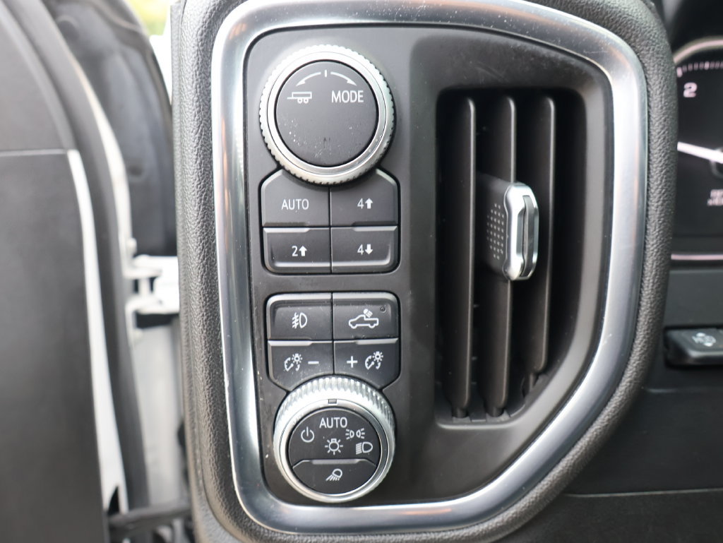 Certified 2020 GMC Sierra 1500 Denali w/ Denali Ultimate Package AWD/4WD image 12