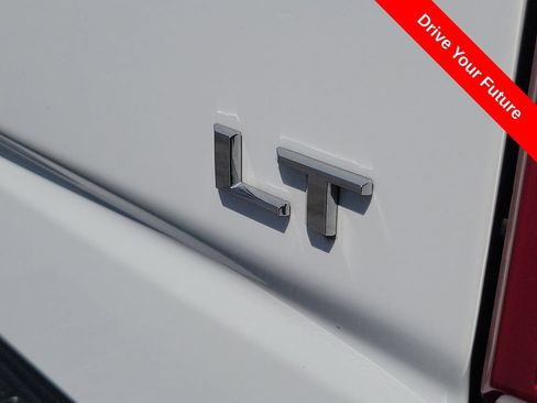 Used 2025 Chevrolet Silverado 1500 LT RWD image 26