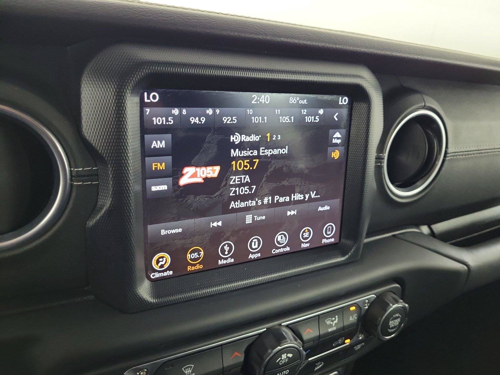Used 2018 Jeep Wrangler Unlimited Sahara w/ Dual Top Group AWD/4WD image 28