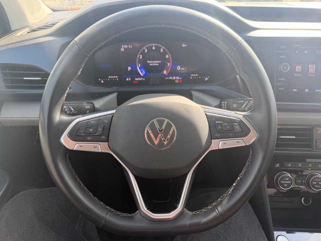 Used 2024 Volkswagen Taos SE AWD/4WD image 6