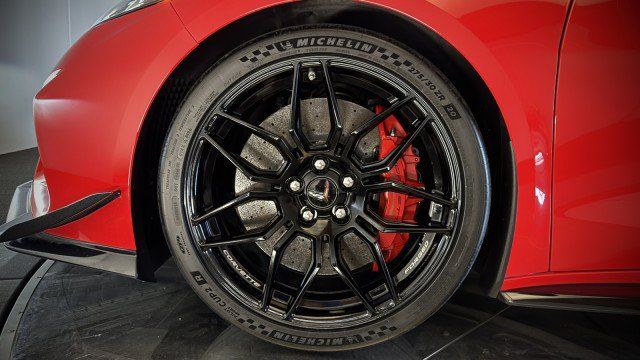 Used 2024 Chevrolet Corvette Z06 w/ Z07 Performance Package RWD image 30
