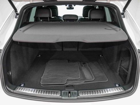 Used 2025 Porsche Macan Turbo image 32