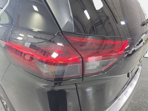 Used 2023 Nissan Rogue SV w/ SV Premium B Package FWD image 33
