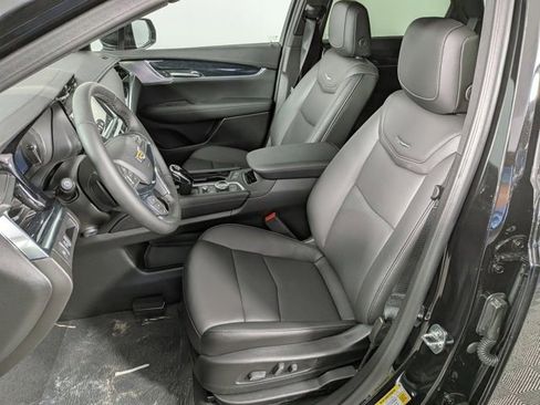 New 2025 Cadillac XT5 Premium Luxury w/ LPO, Floor Liner Package image 17