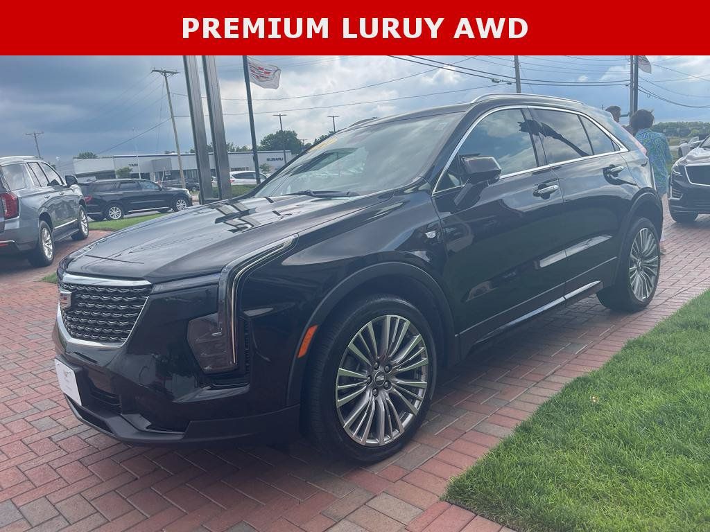 Used 2024 Cadillac XT4 Premium Luxury AWD/4WD image 1