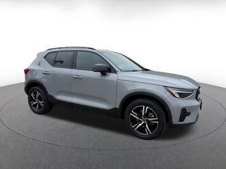 Used 2024 Volvo XC40 B5 Core AWD/4WD video 2