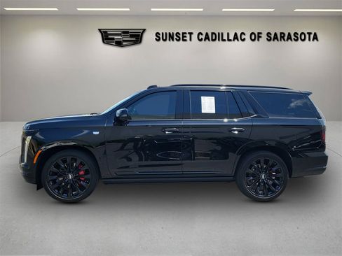 Certified 2025 Cadillac Escalade Sport Platinum AWD/4WD image 7
