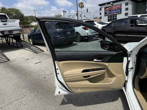 Used 2012 Honda Accord LX image 6