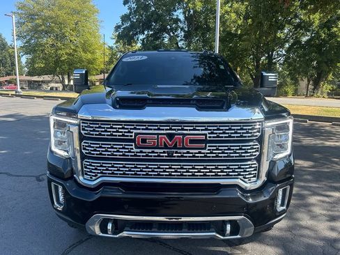 Used 2023 GMC Sierra 2500 Denali w/ Denali Ultimate Package AWD/4WD image 2