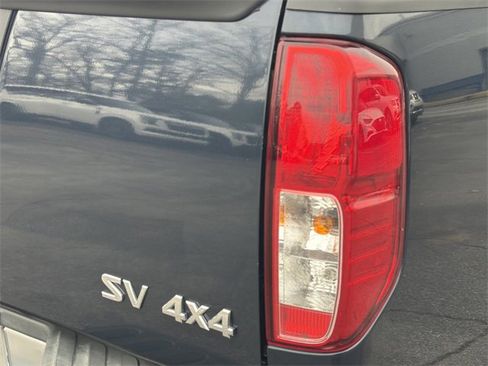 Used 2019 Nissan Frontier SV image 22