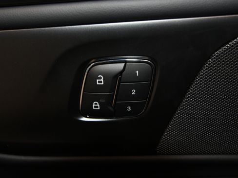 New 2026 Lincoln Nautilus Premier w/ Jet Appearance Package image 8