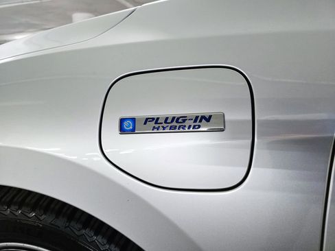 Certified 2018 Honda Clarity Touring image 19