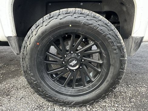 Used 2024 GMC Sierra 2500 Denali Ultimate image 19