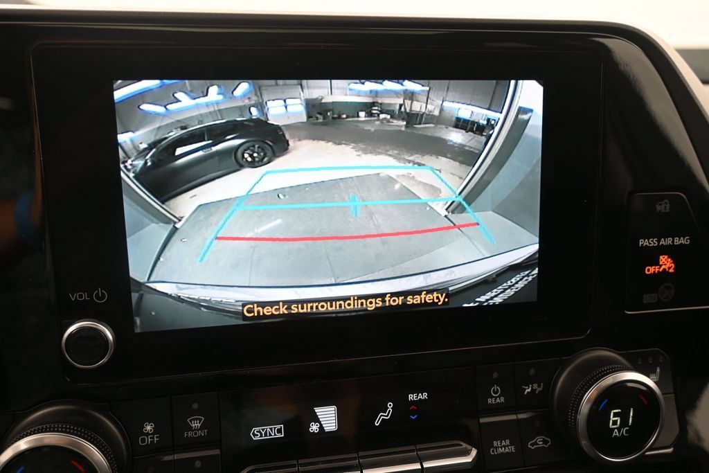 Used 2023 Toyota Highlander XLE AWD/4WD image 33