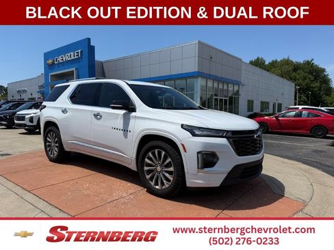 Used 2023 Chevrolet Traverse Premier AWD/4WD image 1