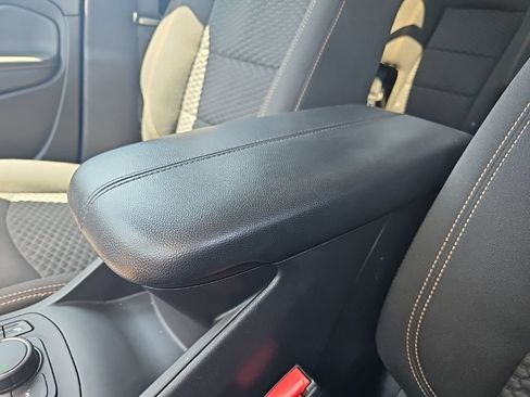 Used 2020 GMC Terrain SLE w/ Driver Convenience Package FWD image 22