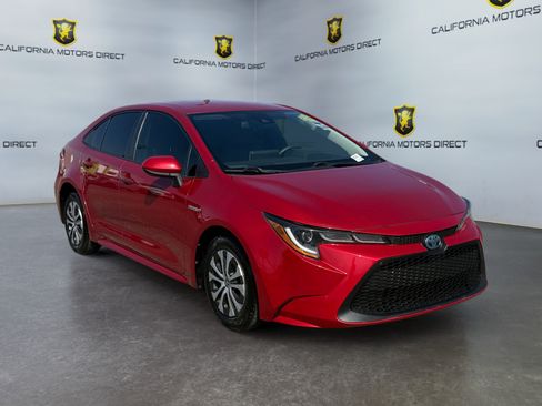 Used 2020 Toyota Corolla LE FWD image 7