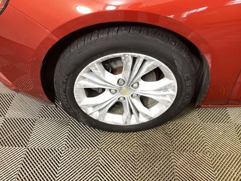 Used 2015 Chevrolet Impala LT w/ Convenience Package image 8