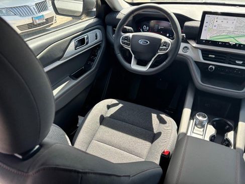 New 2026 Ford Explorer Active image 14