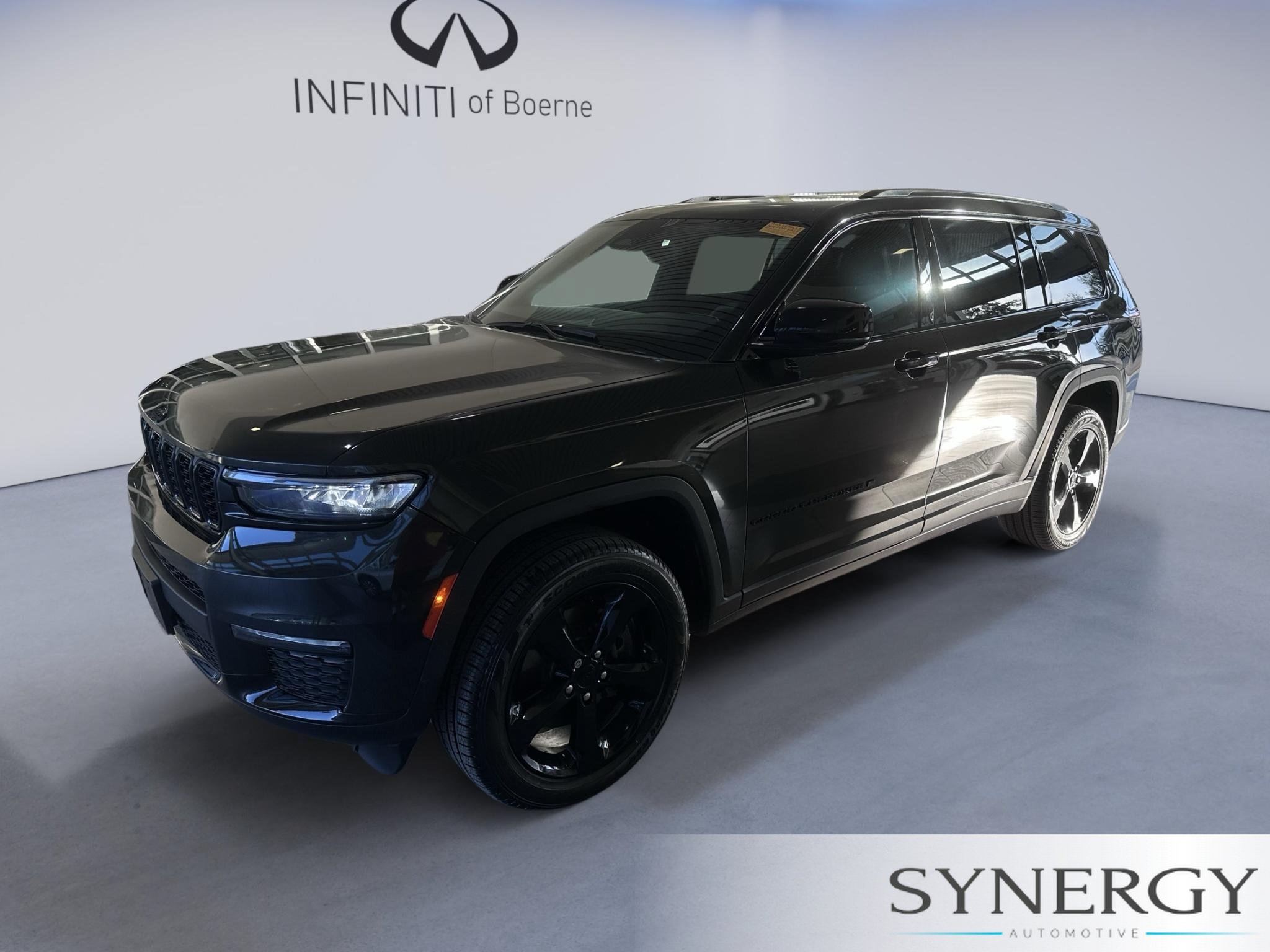 Used 2024 Jeep Grand Cherokee L Limited w/ Black Appearance Package AWD/4WD image 1