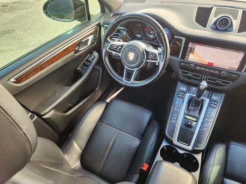Used 2019 Porsche Macan AWD/4WD image 11