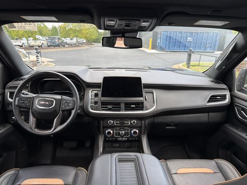 Used 2023 GMC Yukon AT4 w/ AT4 Premium Package AWD/4WD image 25