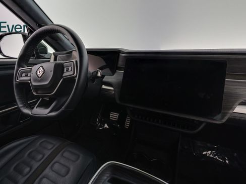 Used 2023 Rivian R1S Adventure AWD/4WD image 27