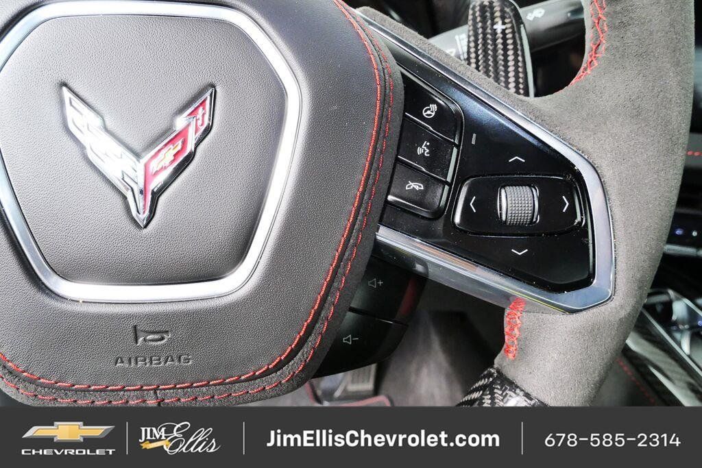 Used 2027 Chevrolet Corvette ZR1 w/ ZR1 Carbon Fiber Aero Package RWD image 11