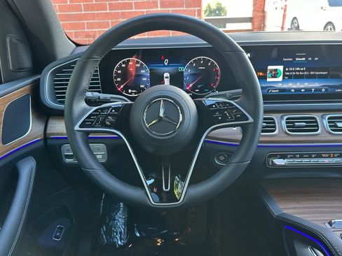 New 2025 Mercedes-Benz GLE 450 4MATIC image 14