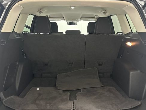 Used 2018 Ford Escape SE w/ SE Sync 3 Package AWD/4WD image 11