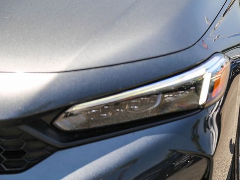 Certified 2025 Honda Civic Sport image 9