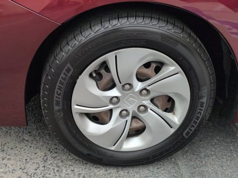 Used 2013 Honda Civic LX image 9