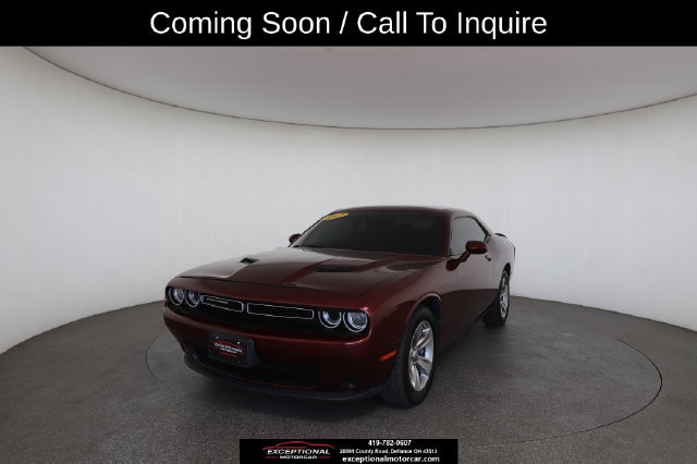 Used 2017 Dodge Challenger SXT RWD image 32