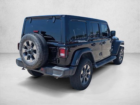 Used 2019 Jeep Wrangler Unlimited Sahara AWD/4WD image 5