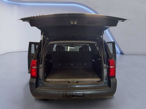 Used 2019 Chevrolet Suburban LT AWD/4WD image 13