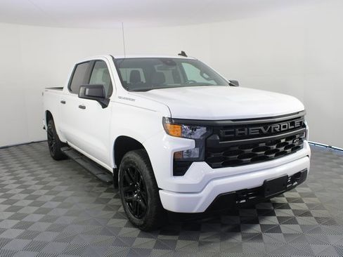 Used 2024 Chevrolet Silverado 1500 Custom image 24