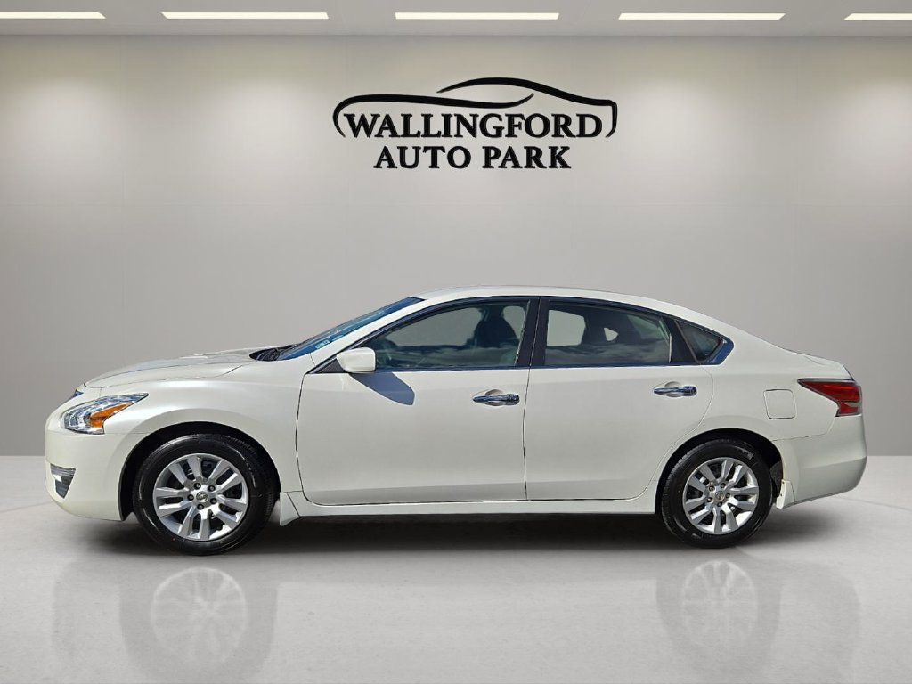 Used 2015 Nissan Altima 2.5 S w/ Power Driver Seat Package FWD image 7
