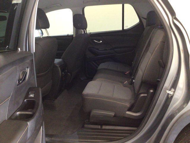 Used 2020 Chevrolet Traverse LS AWD/4WD image 17