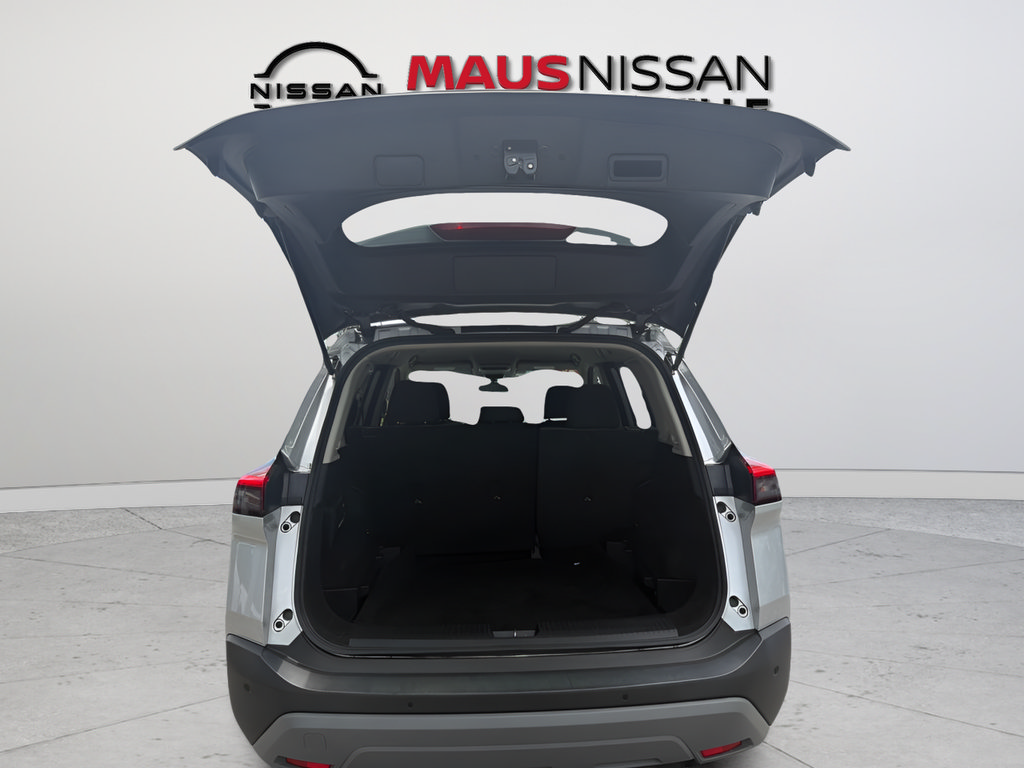 Used 2023 Nissan Rogue SV FWD image 10