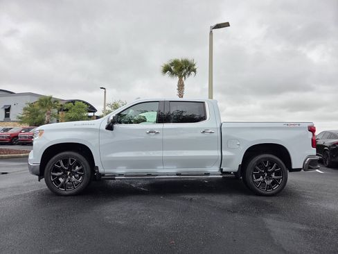 New 2026 Chevrolet Silverado 1500 LTZ w/ LTZ Premium Package AWD/4WD image 3
